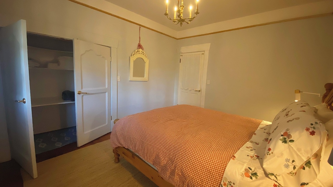 Photo of Bedroom in Duvall