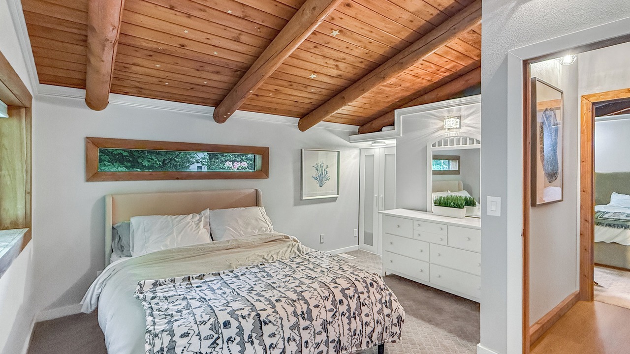 Photo of Bedroom in Redmond