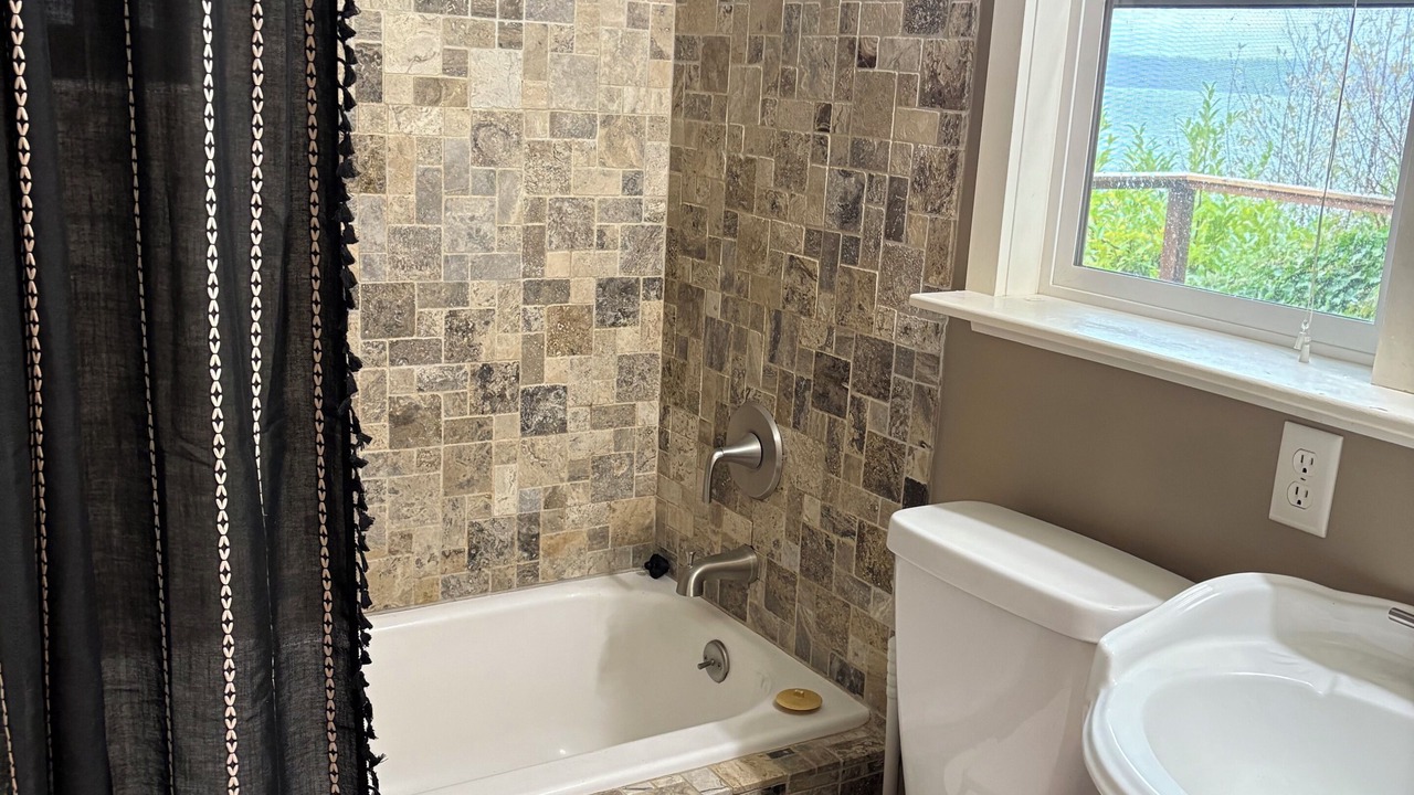 Photo of Bathroom in Three Tree Point