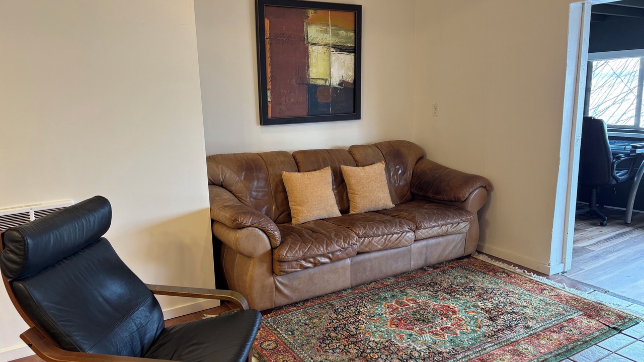 Photo of Livingroom in Three Tree Point