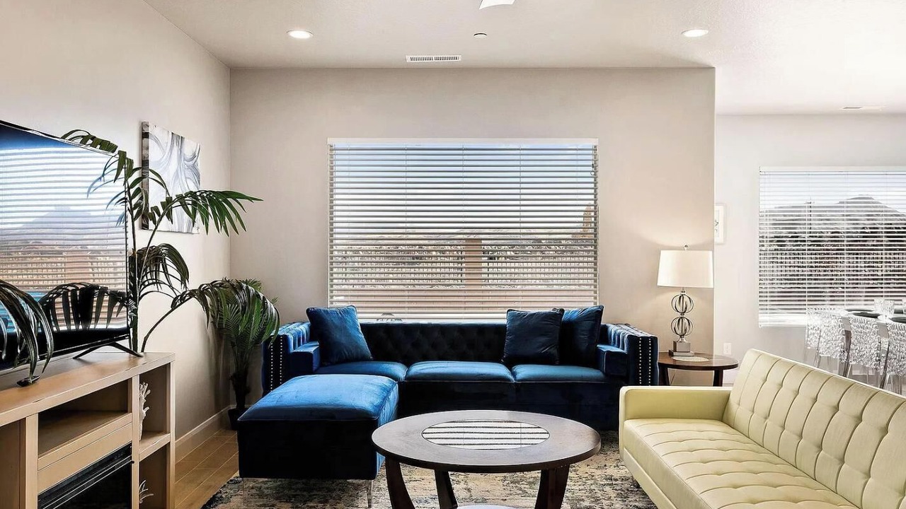 Photo of Livingroom in Hurricane