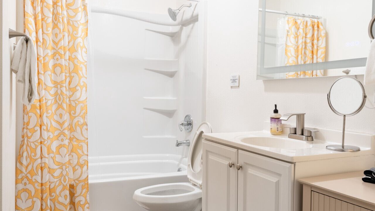 Photo of Bathroom in Shoreline