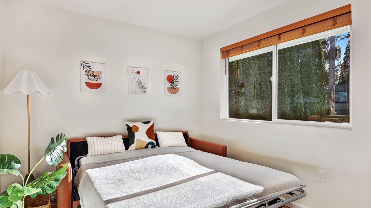 Photo of Bedroom in Arbor Heights