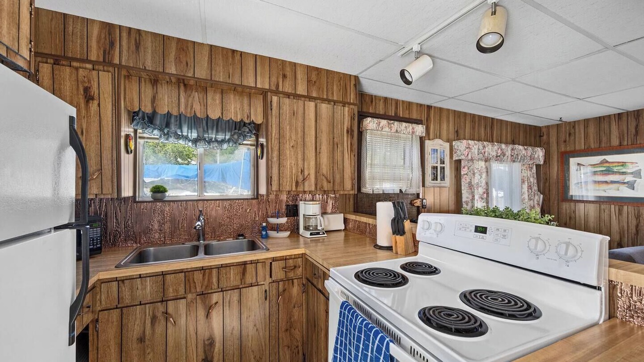 Photo of Kitchen in Bayview