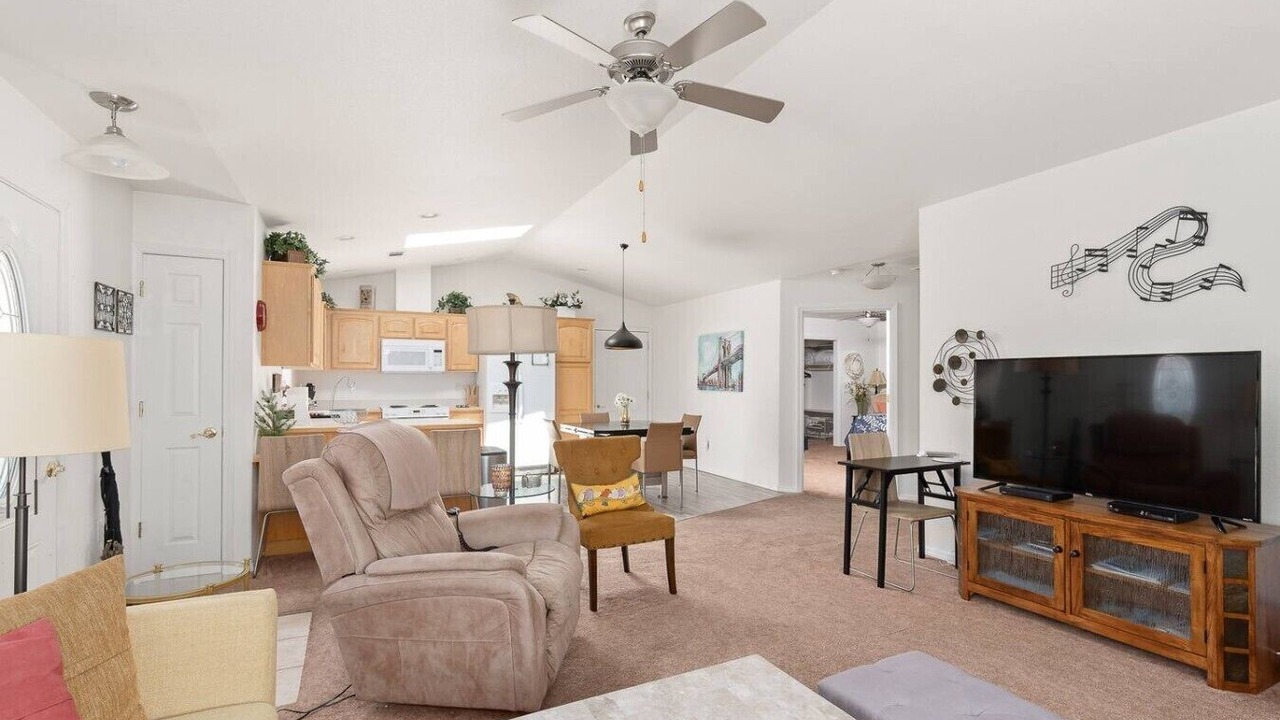Photo of Livingroom in Grants Pass