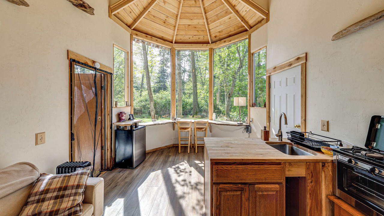 Photo of Livingroom in Oak Harbor