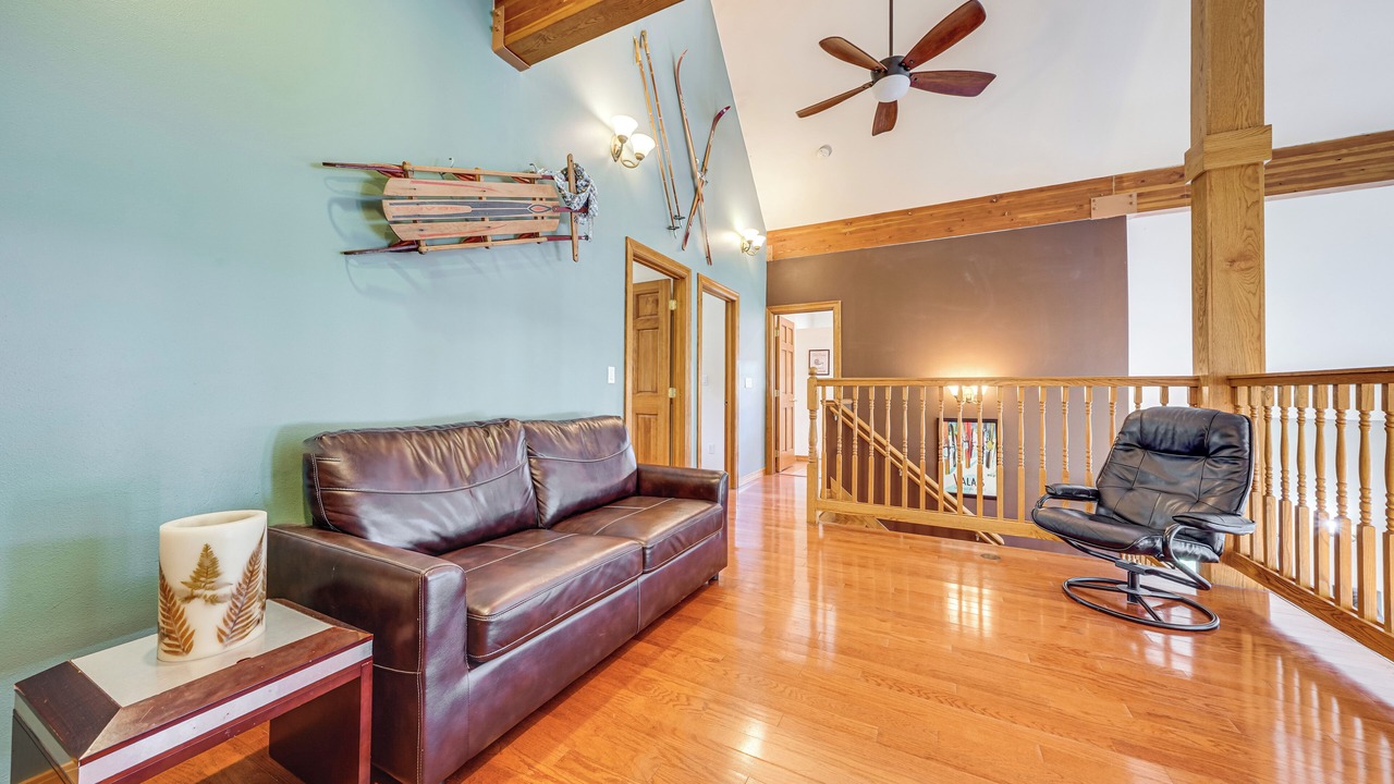 Photo of Livingroom in Hyak