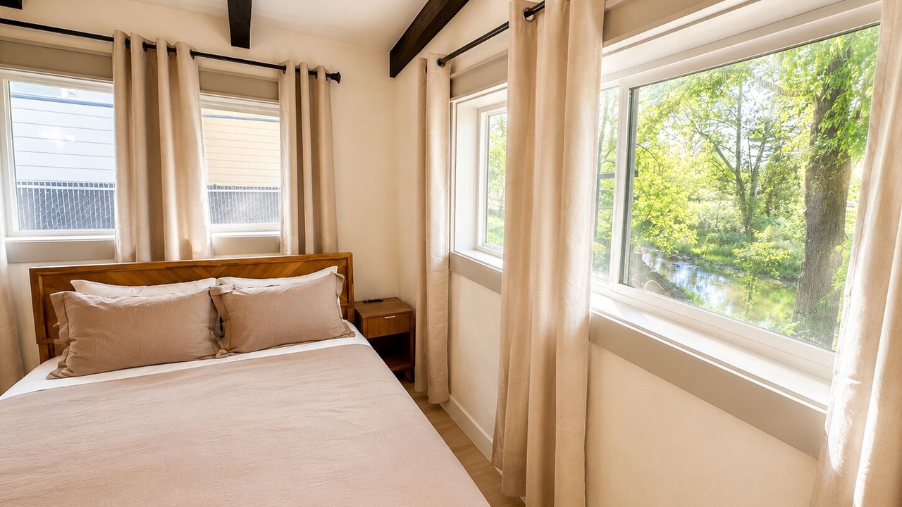Photo of Bedroom in Eagle Point