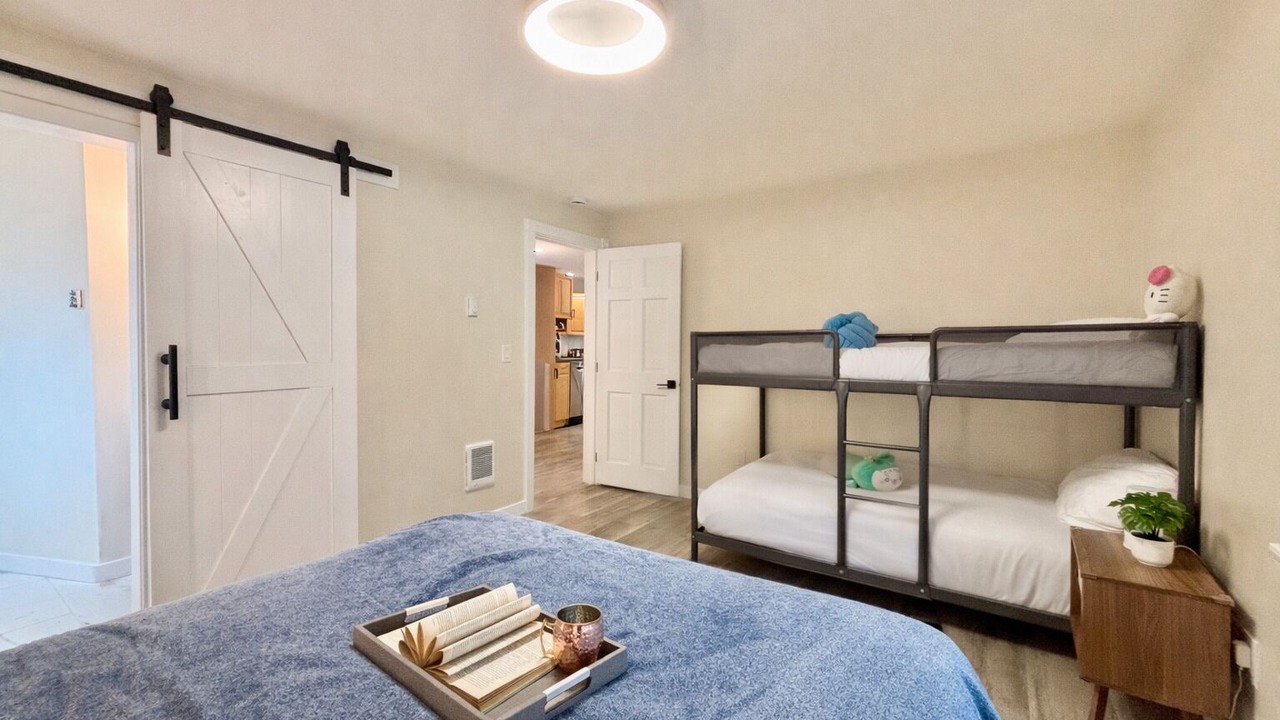 Photo of Bedroom in Paradise Estates