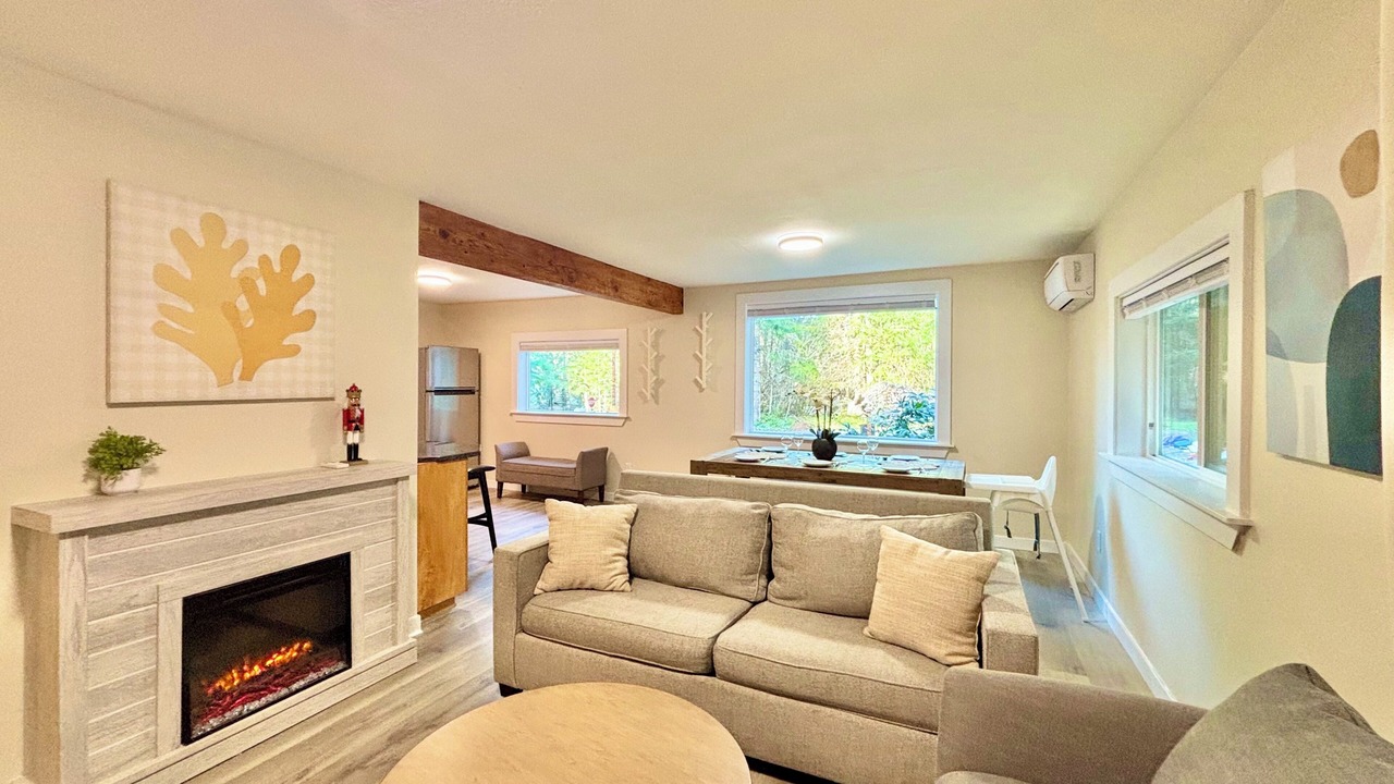 Photo of Livingroom in Paradise Estates