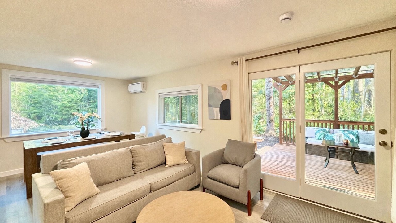 Photo of Livingroom in Paradise Estates
