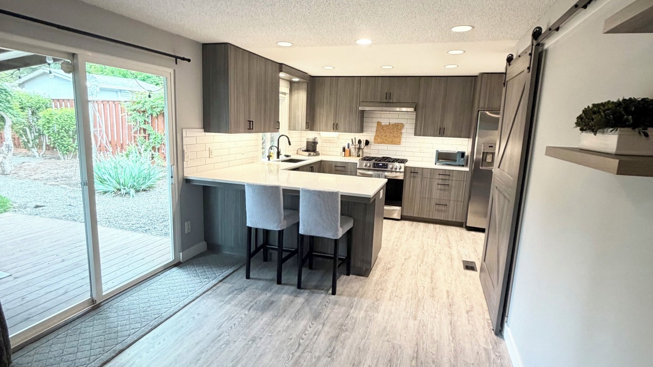 Photo of Kitchen in Aloha