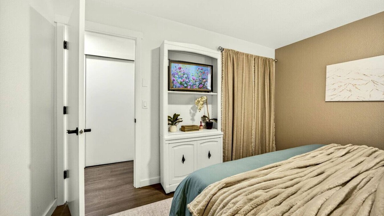 Photo of Bedroom in Grants Pass