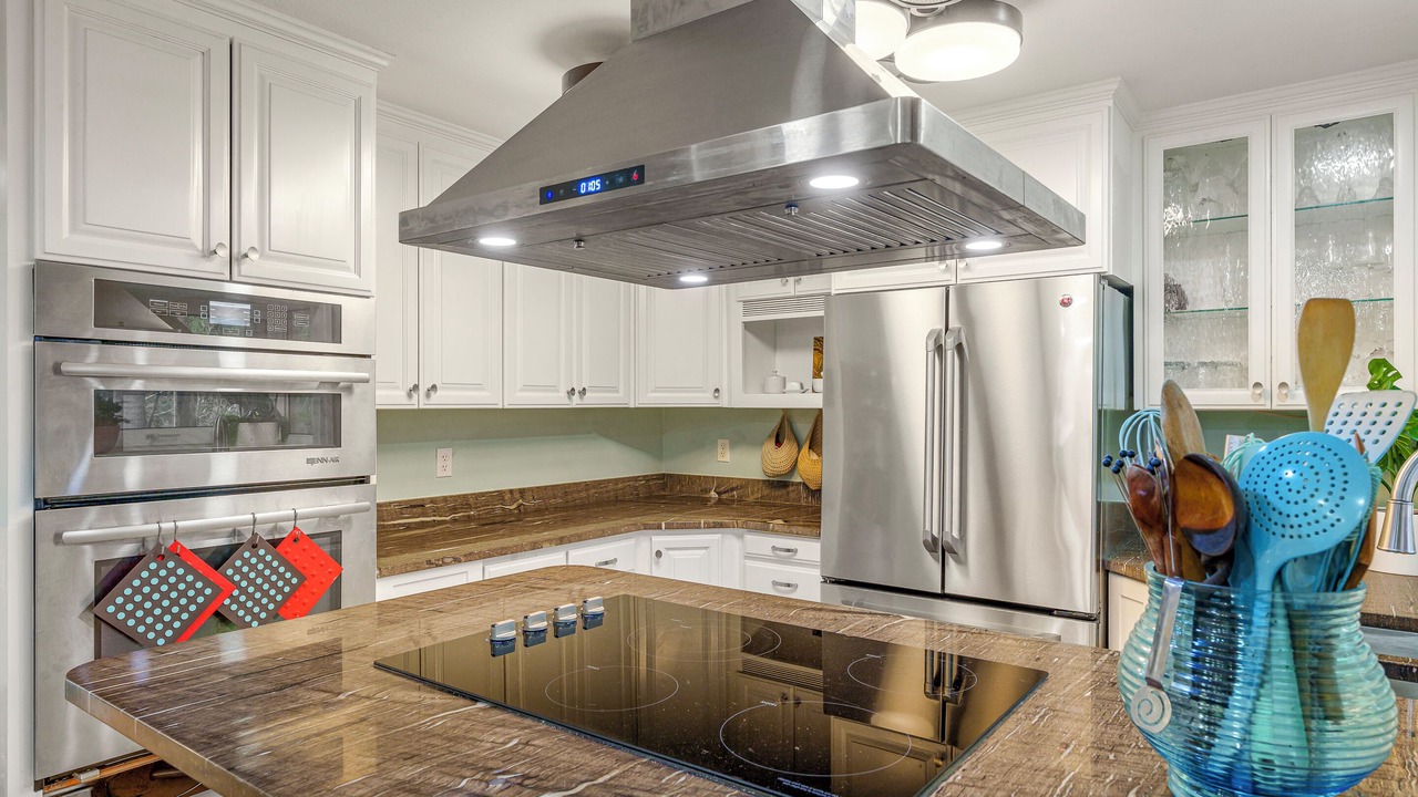 Photo of Kitchen in Shoreline