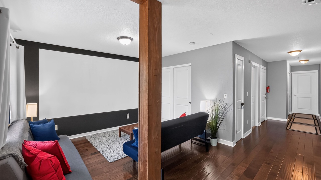 Photo of Livingroom in Happy Valley