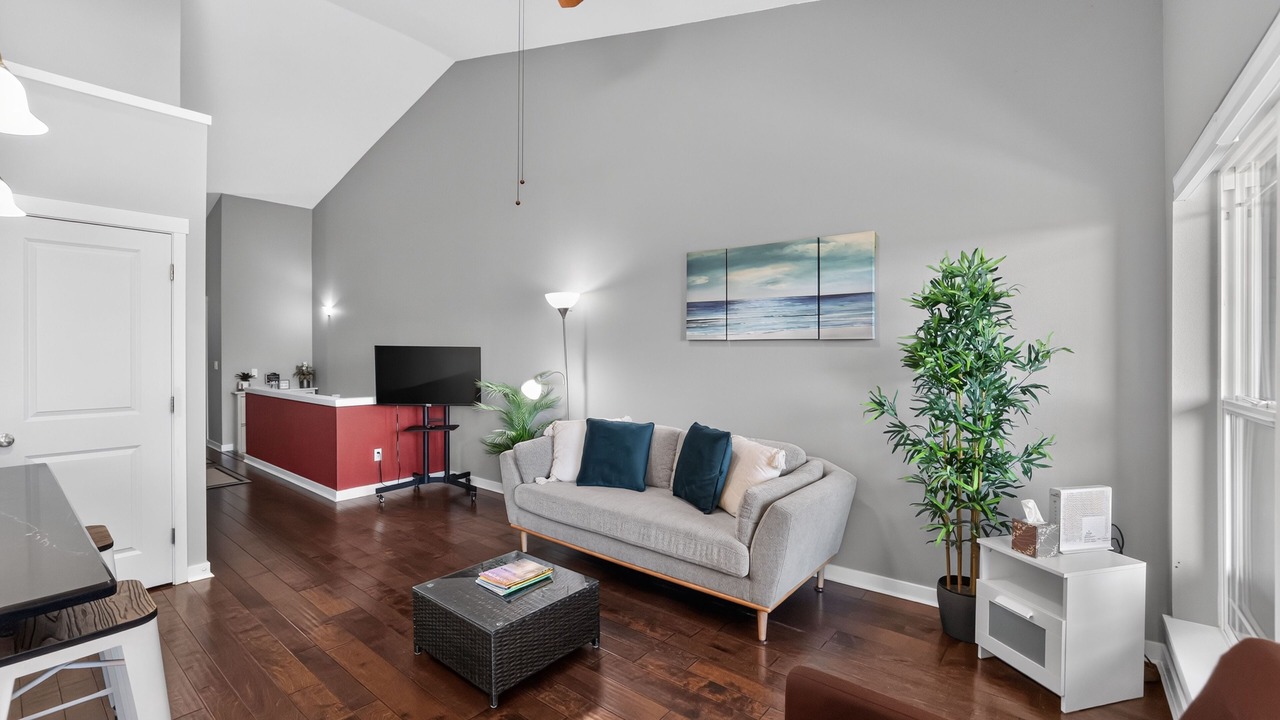 Photo of Livingroom in Happy Valley