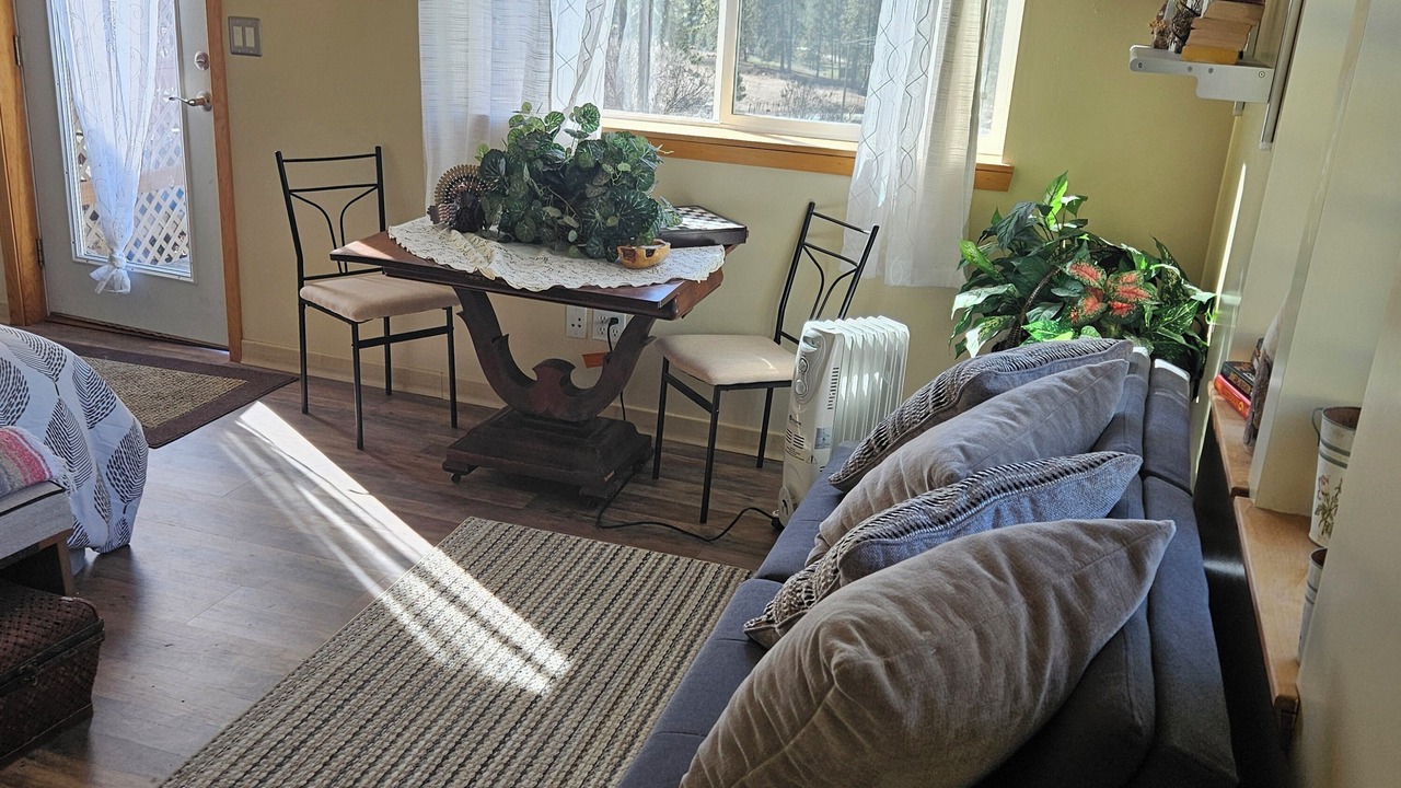Photo of Livingroom in Colville