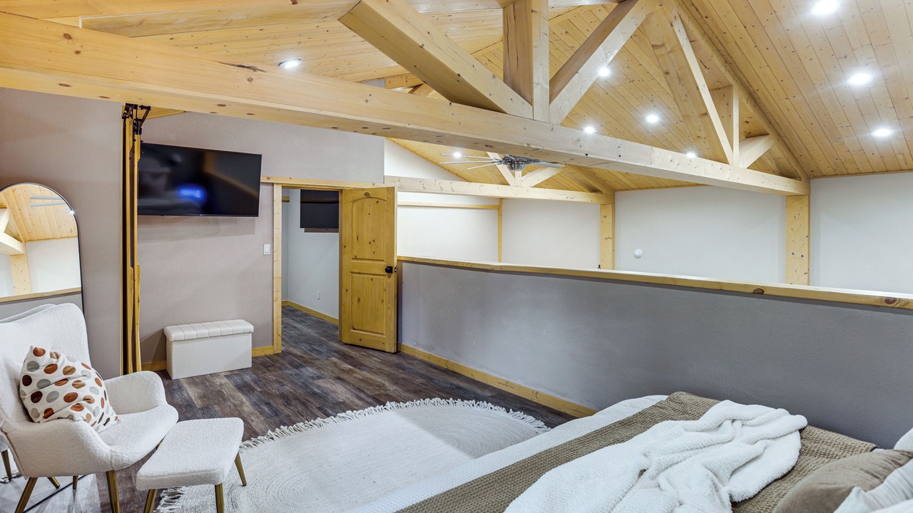 Photo of Bedroom in Three Rivers