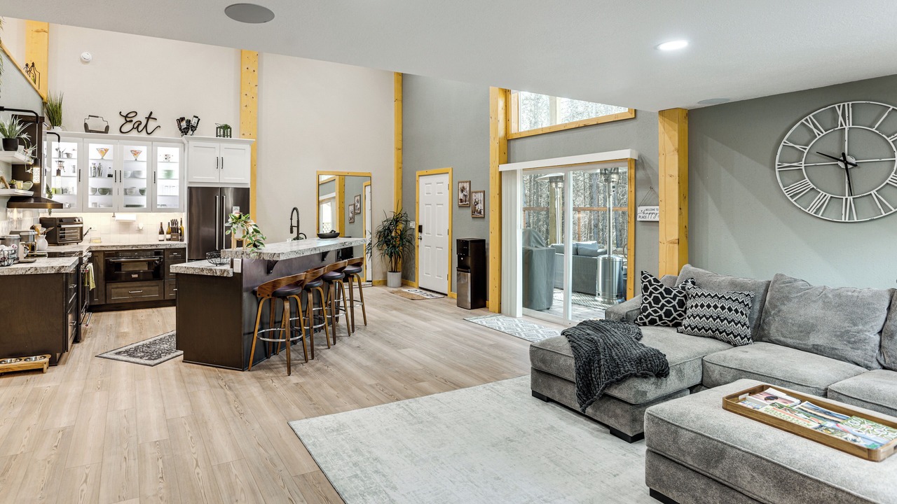 Photo of Livingroom in Three Rivers