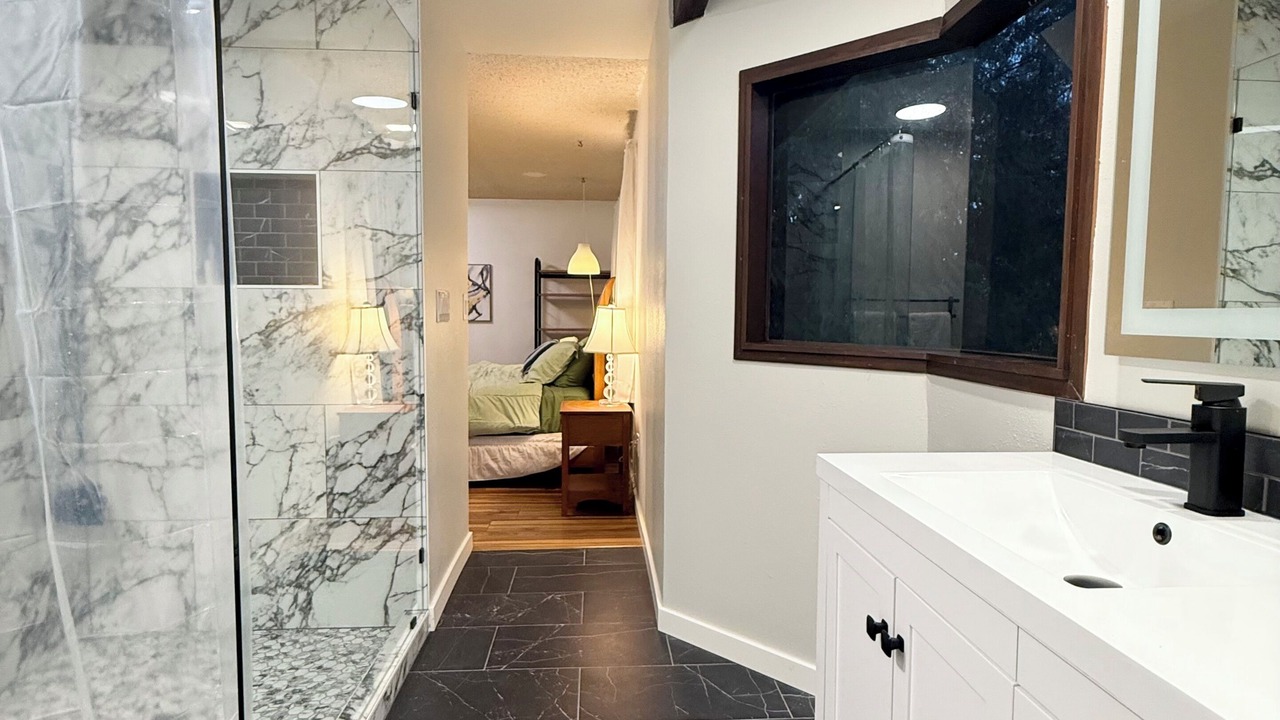 Photo of Bathroom in Viewpoint