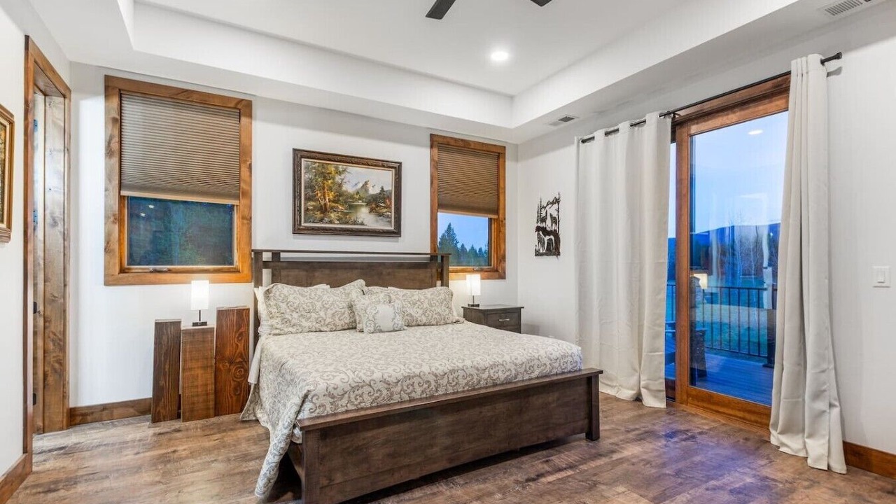 Photo of Bedroom in Island Park
