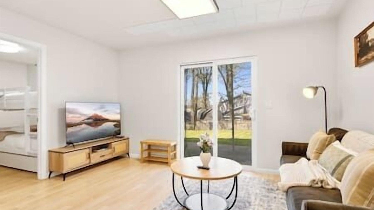 Photo of Bedroom in Maple Leaf