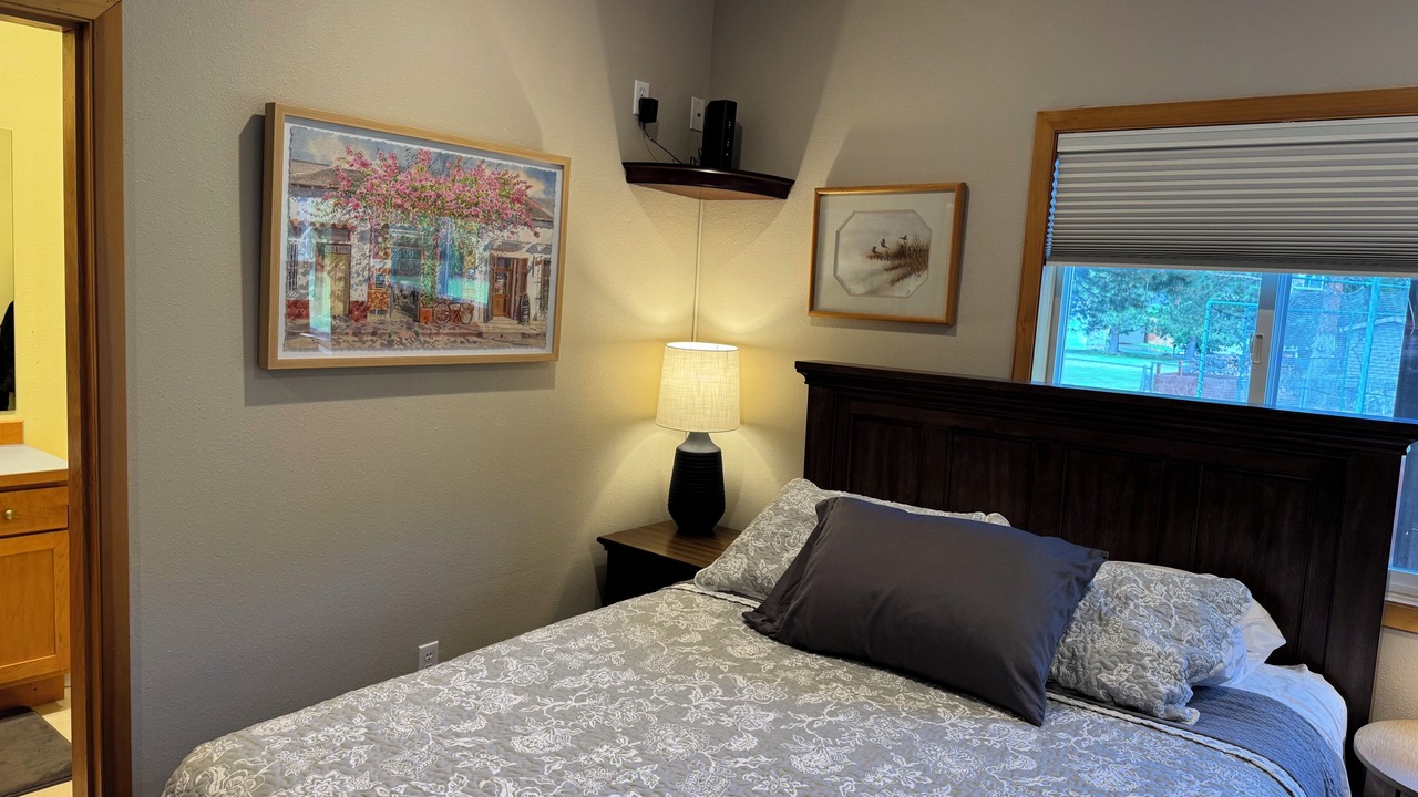 Photo of Bedroom in Sunland Estates