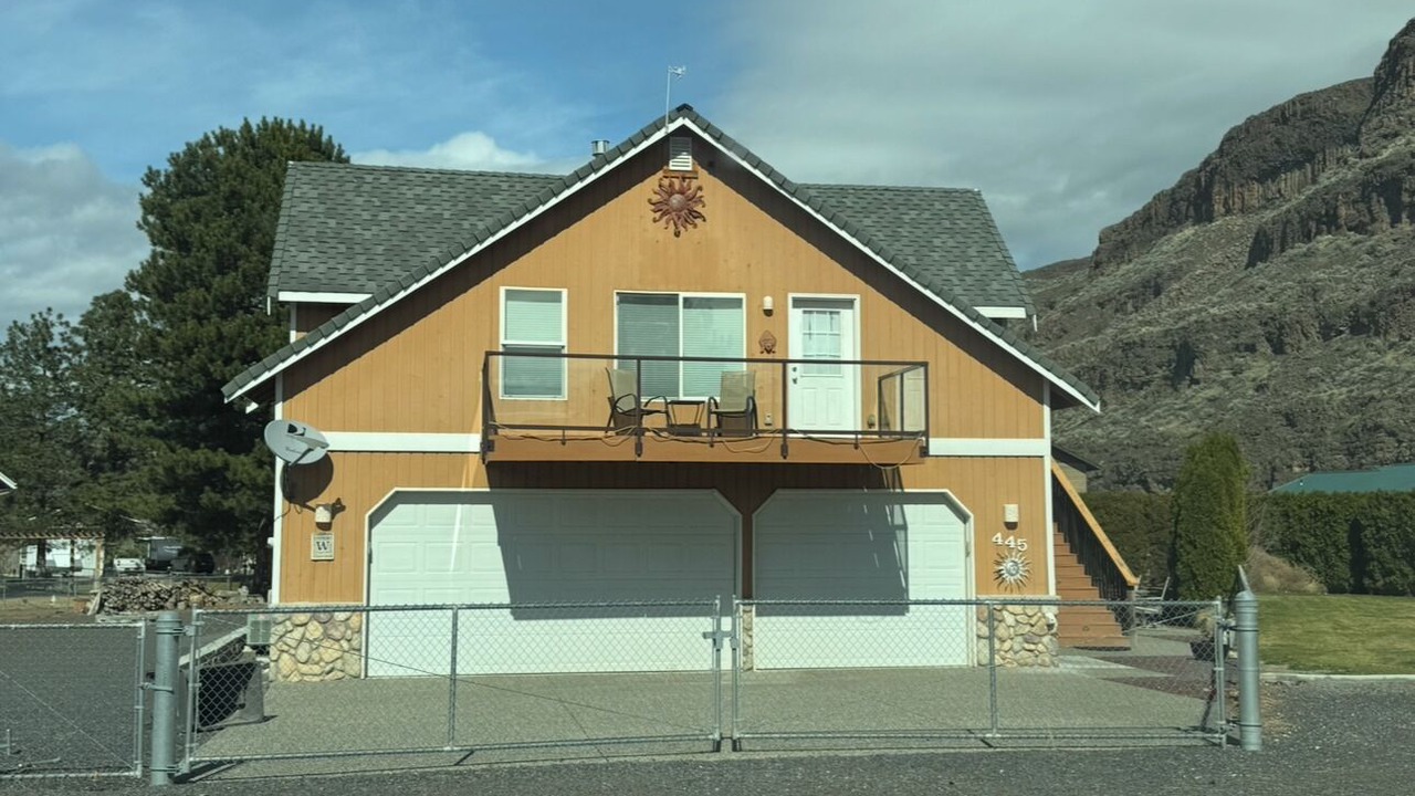 Photo of Outdoor in Sunland Estates