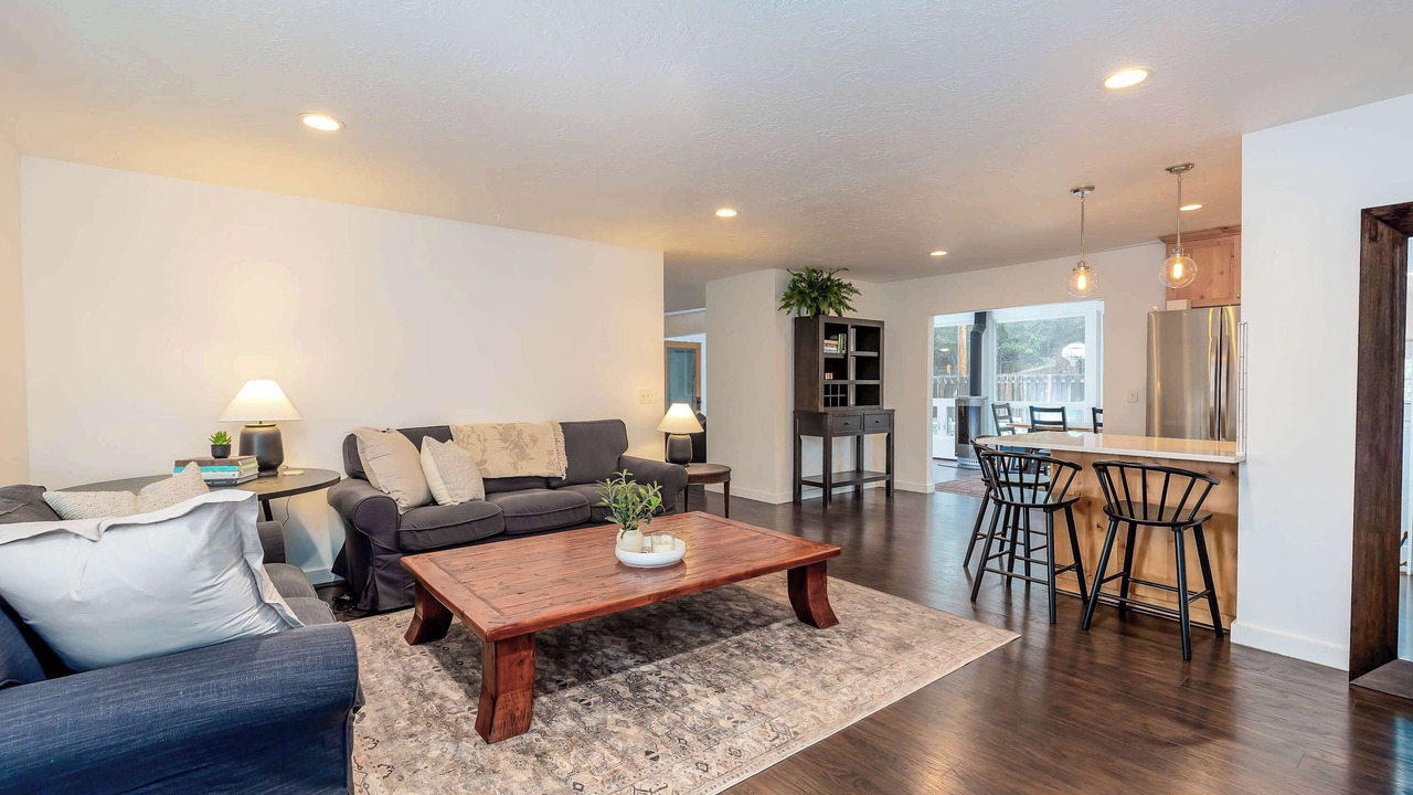 Photo of Livingroom in Larkspur