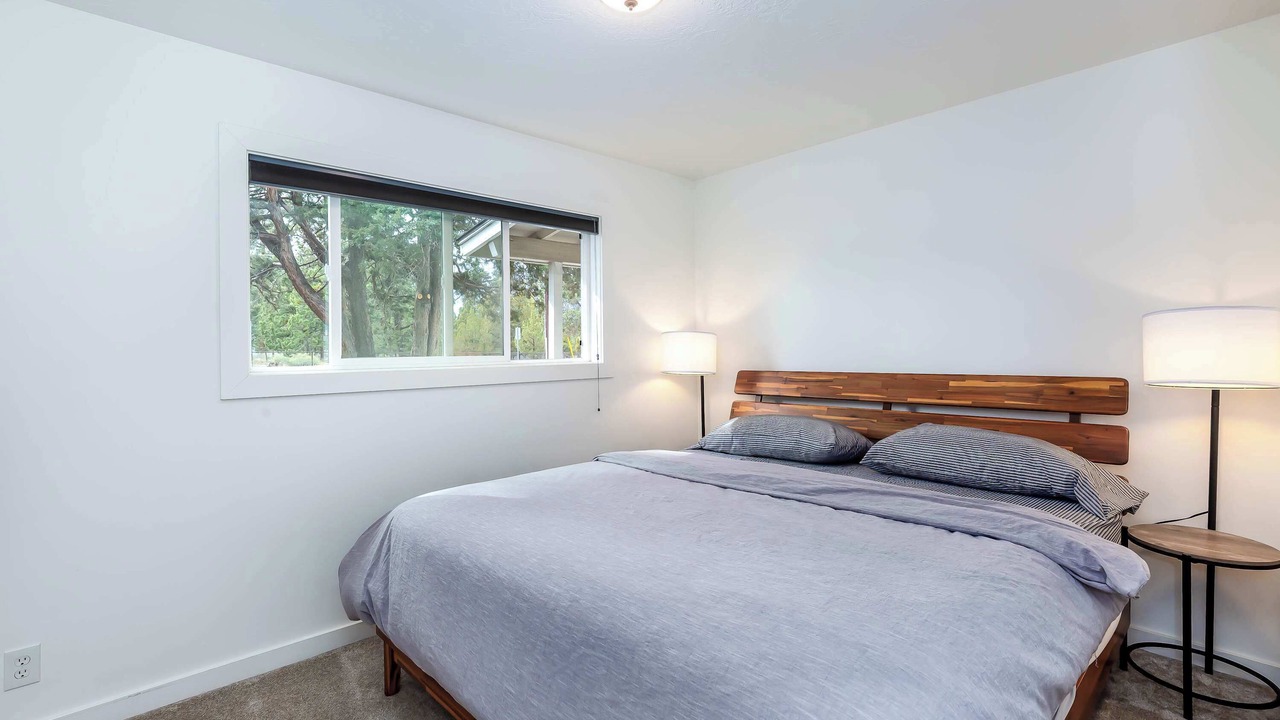 Photo of Bedroom in Larkspur
