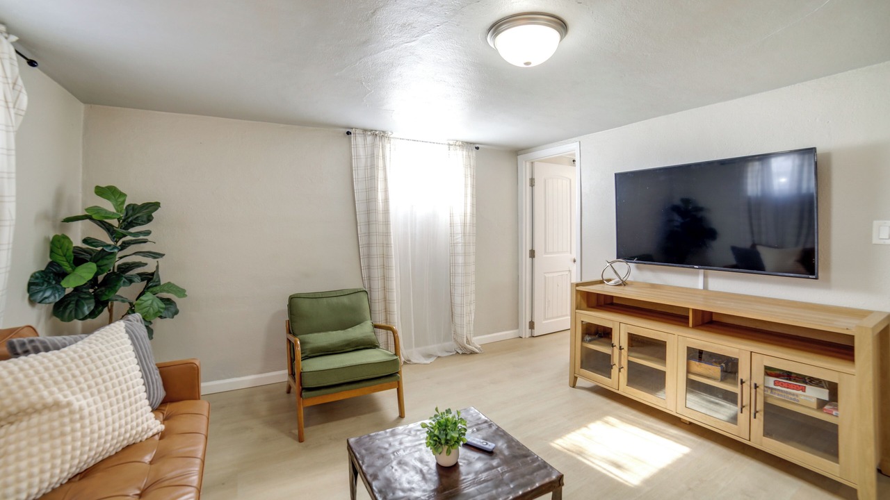 Photo of Livingroom in Caldwell