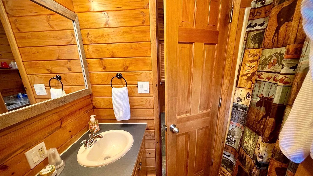 Photo of Bathroom in Thompson Falls