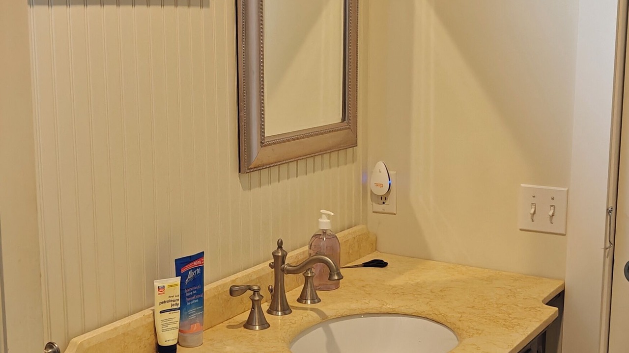 Photo of Bathroom in Point Roberts