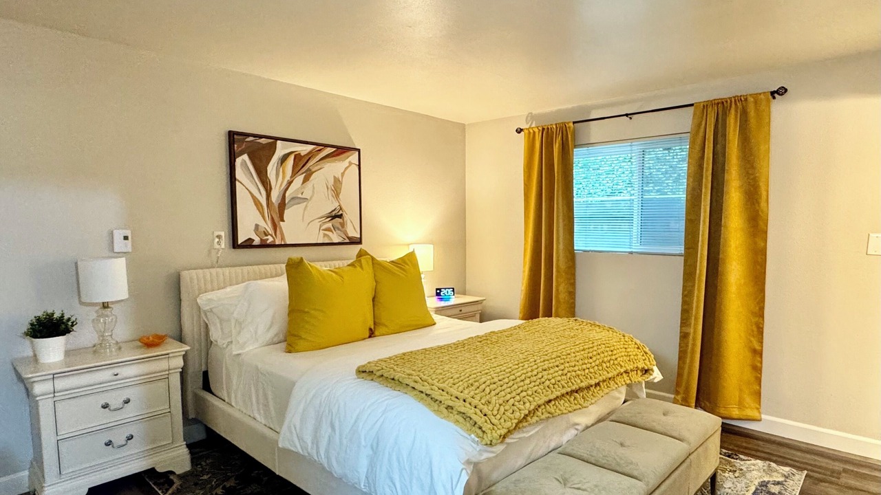 Photo of Bedroom in Tukwila