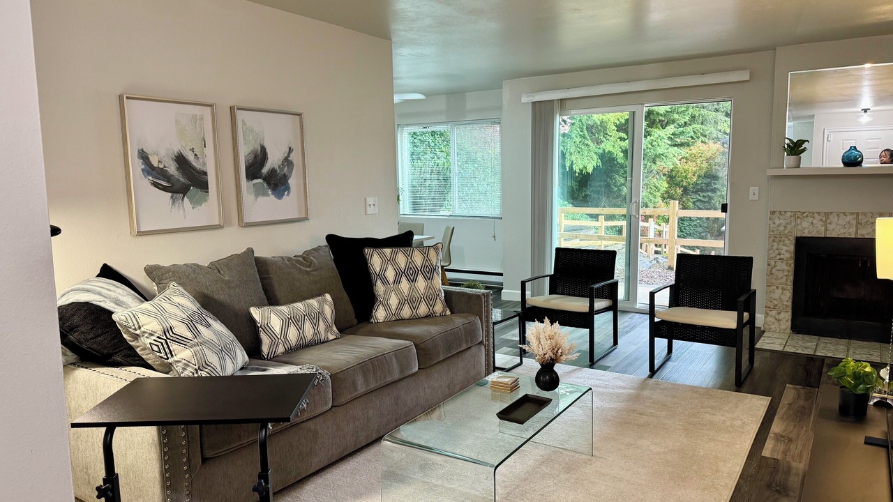Photo of Livingroom in Tukwila