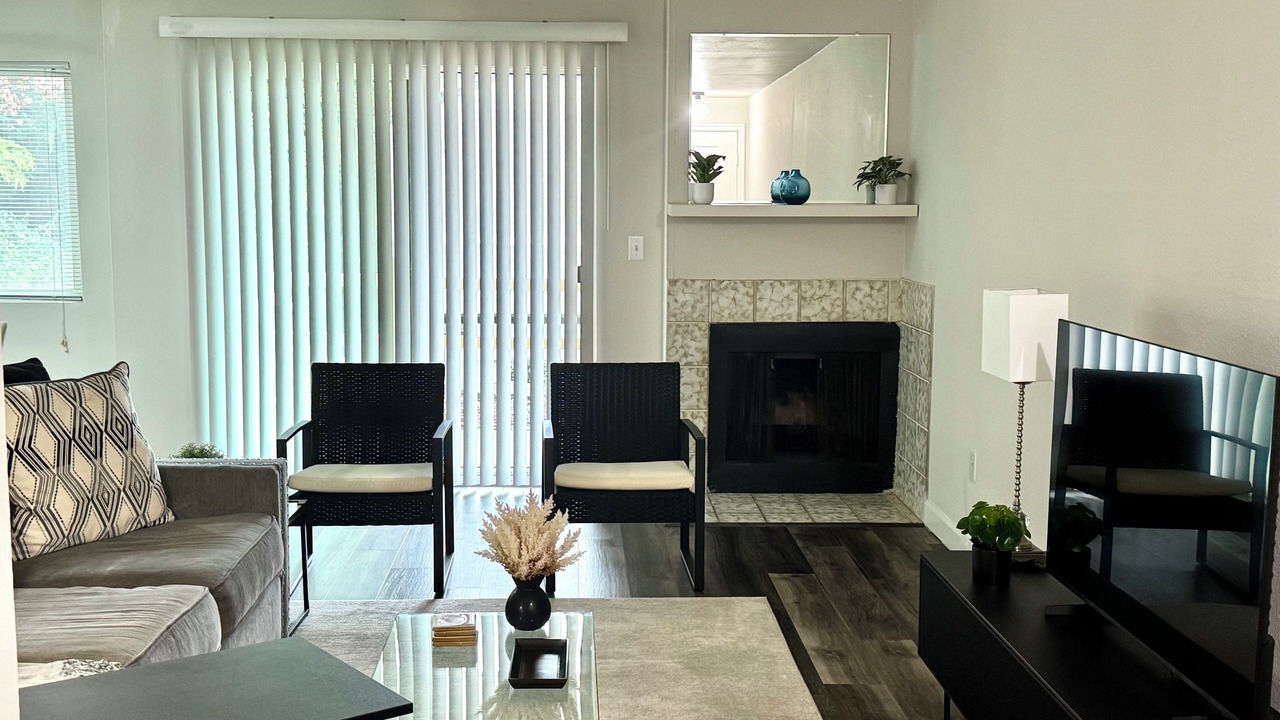 Photo of Livingroom in Tukwila