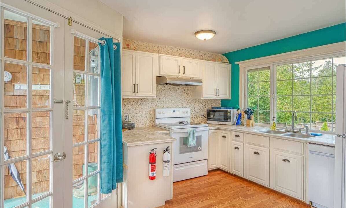 Photo of Kitchen in Grayland
