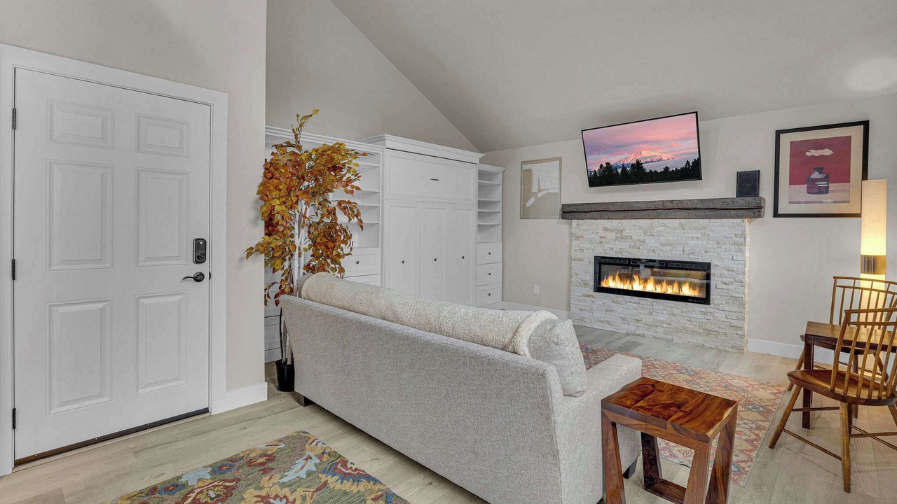 Photo of Livingroom in Sunriver