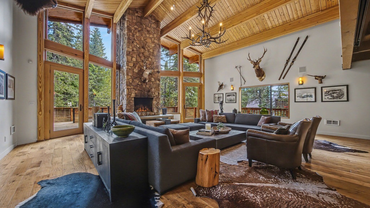 Photo of Livingroom in Government Camp