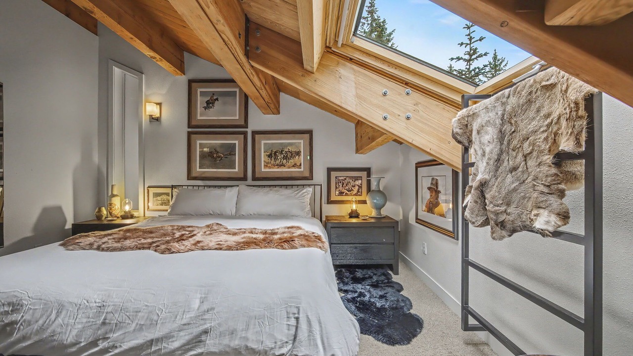 Photo of Bedroom in Government Camp