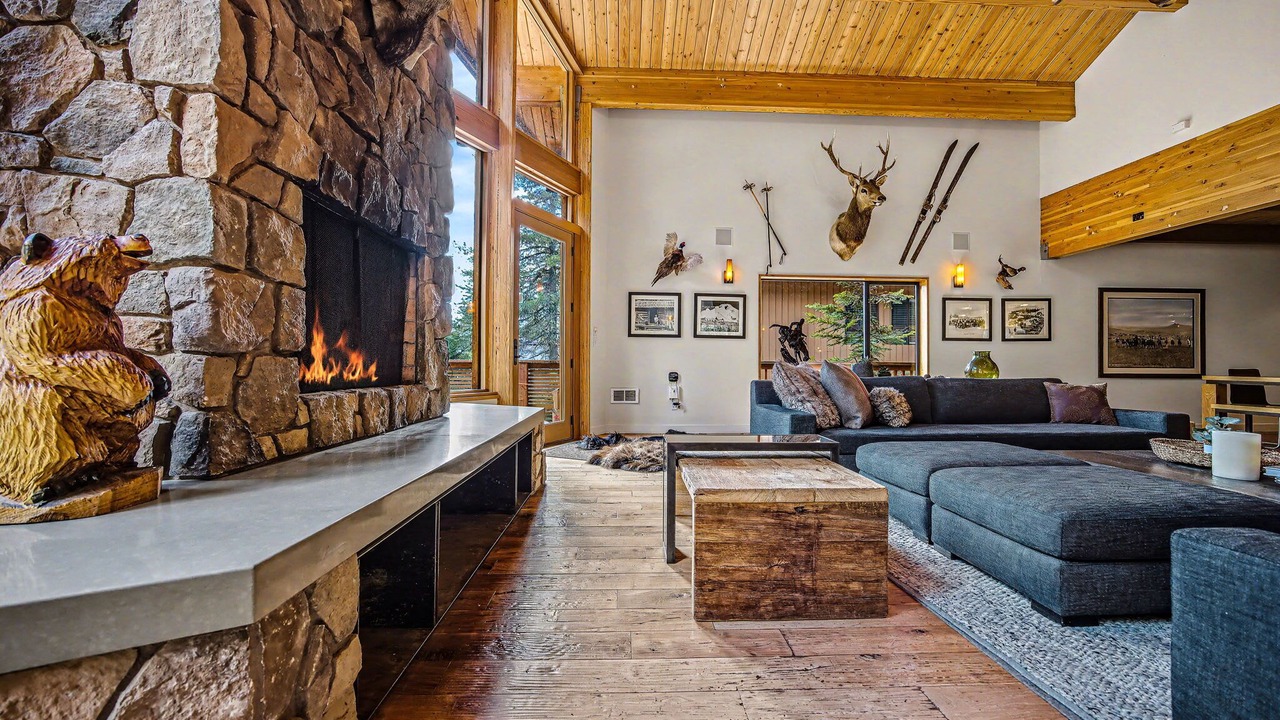 Photo of Livingroom in Government Camp
