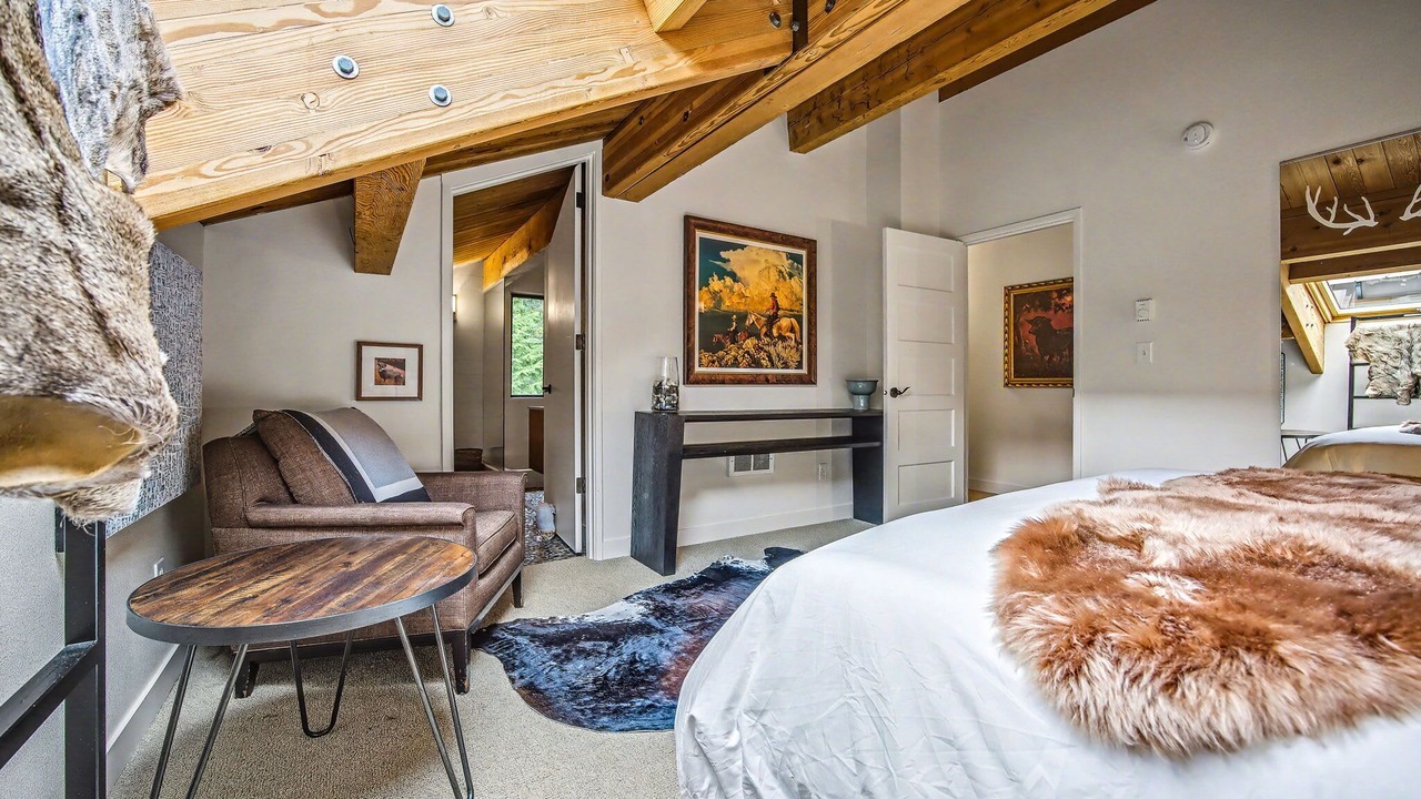 Photo of Bedroom in Government Camp