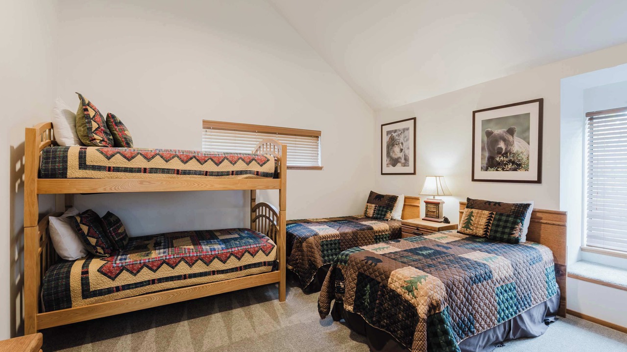Photo of Bedroom in Sunriver