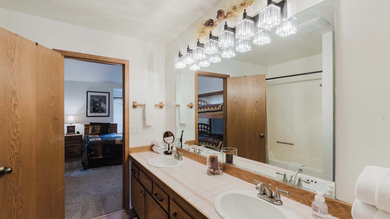 Photo of Bathroom in Sunriver