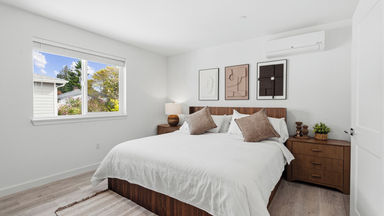 Photo of Bedroom in Burien