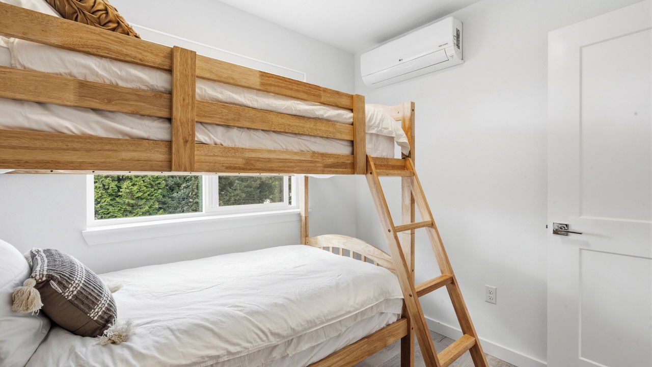 Photo of Bedroom in Burien