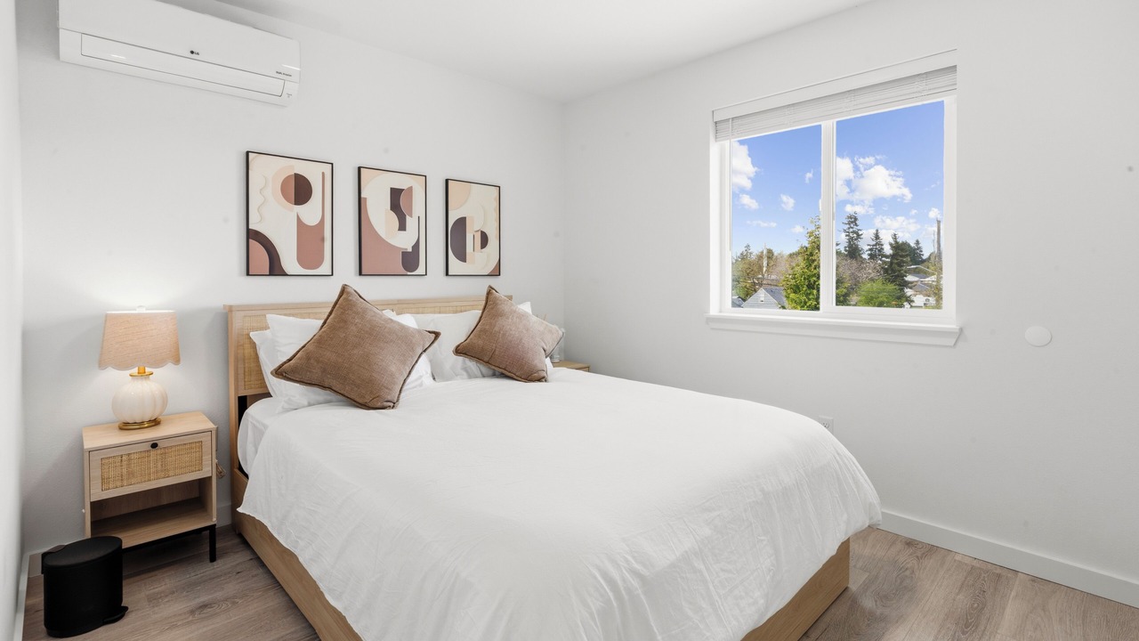 Photo of Bedroom in Burien