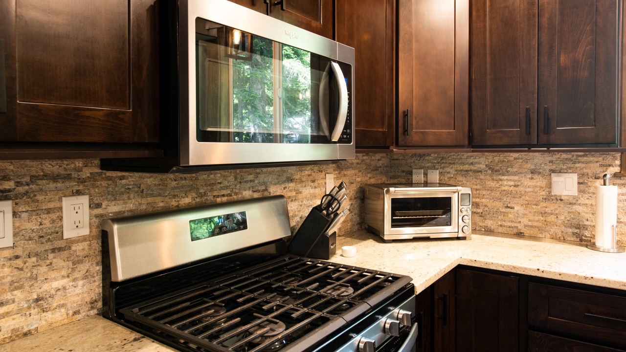 Photo of Kitchen in Snoqualmie Pass