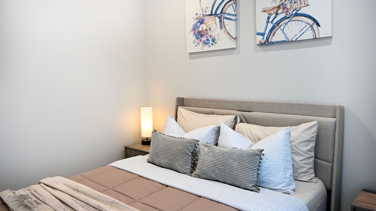 Photo of Bedroom in Ferndale