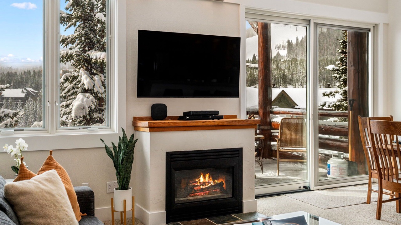 Photo of Livingroom in Saddle Ridge